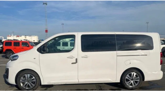 Peugeot Traveller VIP Business Lounge L3 FWD 2.0D A/T - 150hp - Euro V - Microbuz, Transport persoane: Foto 2 Peugeot Traveller VIP Business Lounge L3 FWD 2.0D A/T - 150hp - Euro V - Microbuz, Transport persoane: Foto 2