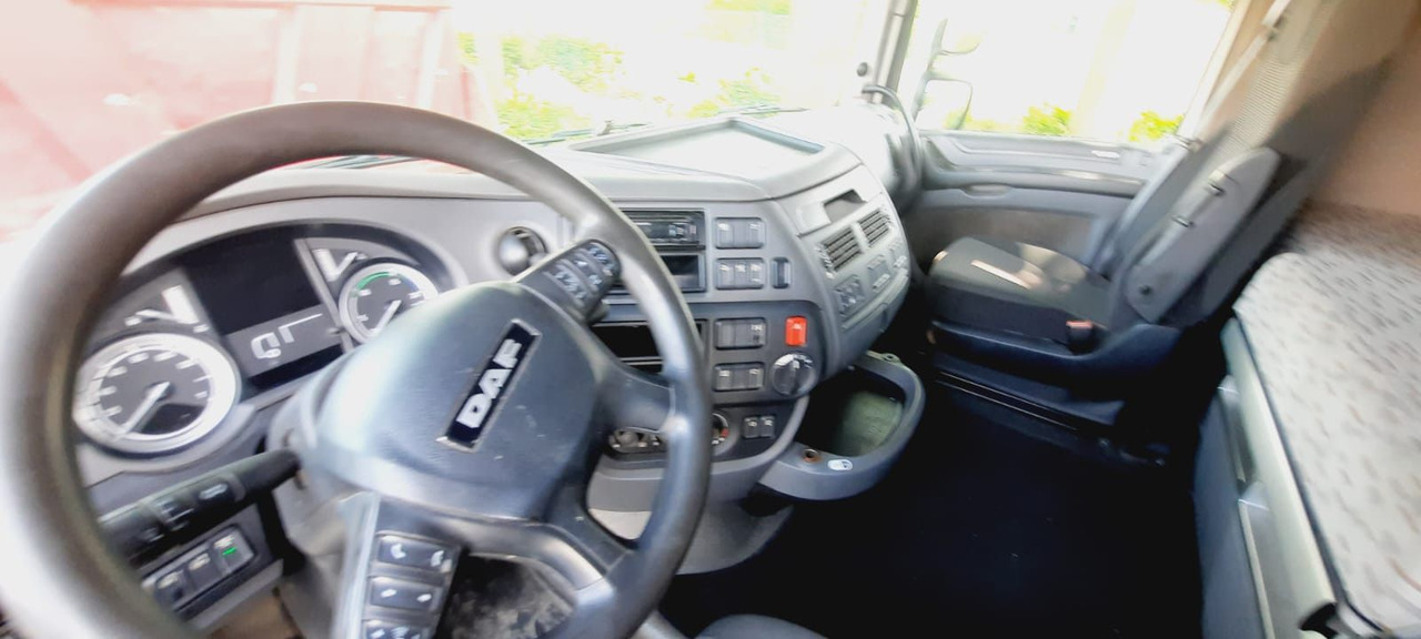 DAF XF106-460PS 1-Hand - Cap tractor: Foto 5 DAF XF106-460PS 1-Hand - Cap tractor: Foto 5