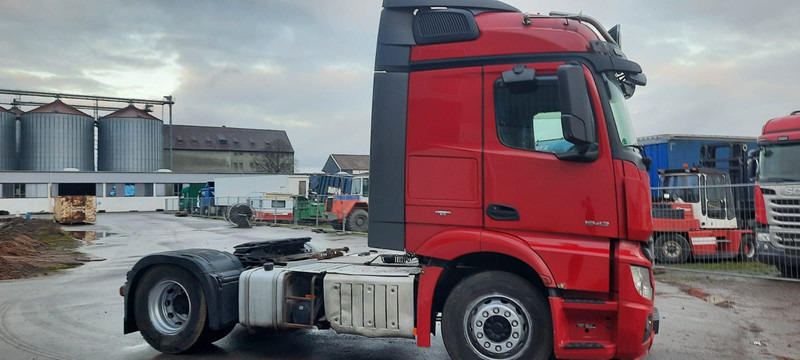 Mercedes-Benz 1842 Actros MP4 G.Haus/Hochdach Vollbaust - Cap tractor: Foto 4 Mercedes-Benz 1842 Actros MP4 G.Haus/Hochdach Vollbaust - Cap tractor: Foto 4