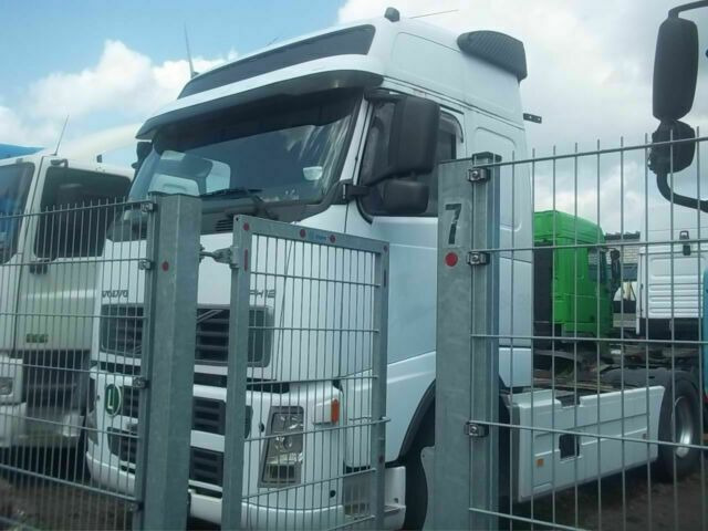 Volvo FH12-420 Globelt. VEB Klima Kipphydraulik - Cap tractor: Foto 3 Volvo FH12-420 Globelt. VEB Klima Kipphydraulik - Cap tractor: Foto 3