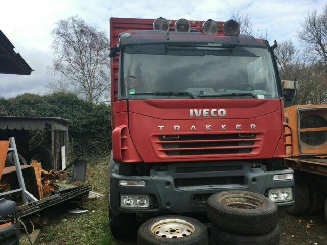 Iveco AD260T450PS 6x4 Blatt Blatt (E:5) - Camion forestier, Camion cu macara: Foto 5 Iveco AD260T450PS 6x4 Blatt Blatt (E:5) - Camion forestier, Camion cu macara: Foto 5