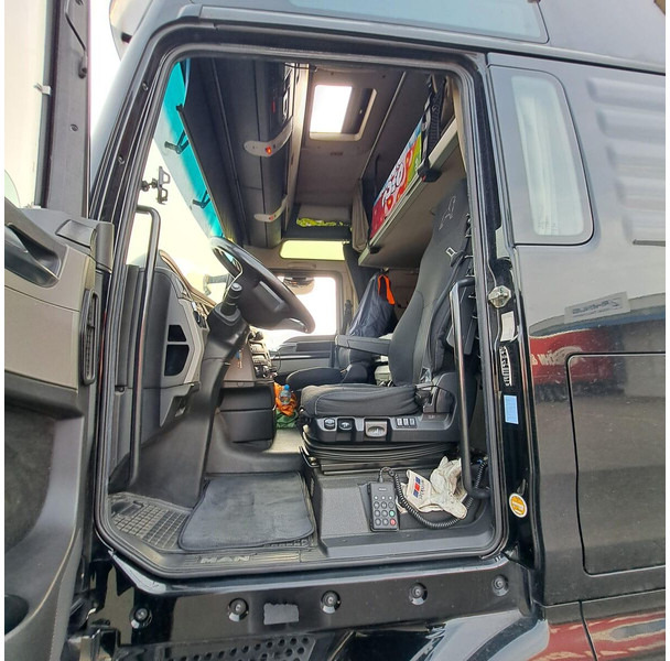 MAN 26.500 - Camion transport containere/ Swap body: Foto 4 MAN 26.500 - Camion transport containere/ Swap body: Foto 4