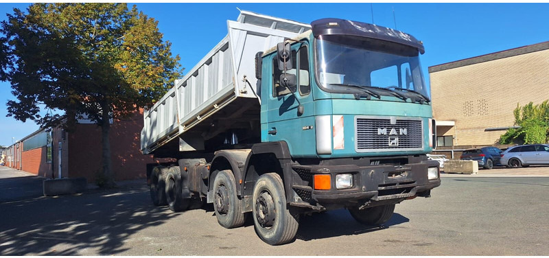 MAN 35.402 - Camion basculantă: Foto 1 MAN 35.402 - Camion basculantă: Foto 1