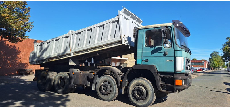 MAN 35.402 - Camion basculantă: Foto 2 MAN 35.402 - Camion basculantă: Foto 2