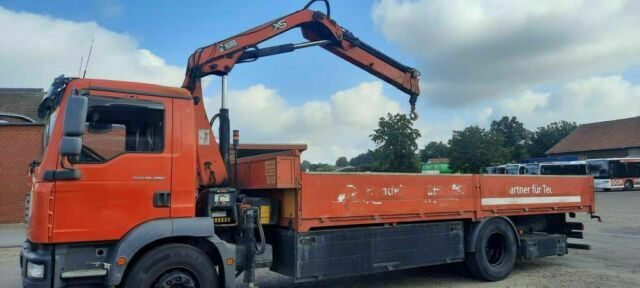 MAN TG-M18.280PS Hiab 111B-2 mit Funk - Camion platformă, Camion cu macara: Foto 1 MAN TG-M18.280PS Hiab 111B-2 mit Funk - Camion platformă, Camion cu macara: Foto 1