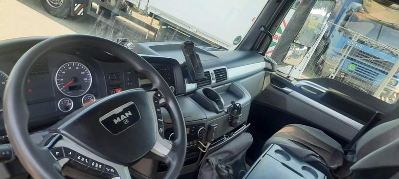 Camion platformă, Camion cu macara MAN TGS 26.400 Kipper Mit Kran/Funk: Foto 8