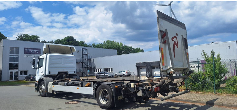 Mercedes-Benz 1833 2 Achser für BDF mit LBW - Camion şasiu: Foto 5 Mercedes-Benz 1833 2 Achser für BDF mit LBW - Camion şasiu: Foto 5