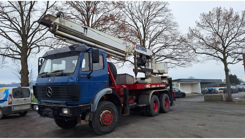 Mercedes-Benz 2629 AK Motorwagen mit Kran Dachdeckerkran6x6 - Camion cu macara: Foto 2 Mercedes-Benz 2629 AK Motorwagen mit Kran Dachdeckerkran6x6 - Camion cu macara: Foto 2