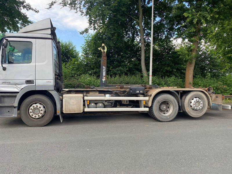 Mercedes-Benz 2641K 6x2 Abroller Klima - Camion cu cârlig: Foto 2 Mercedes-Benz 2641K 6x2 Abroller Klima - Camion cu cârlig: Foto 2