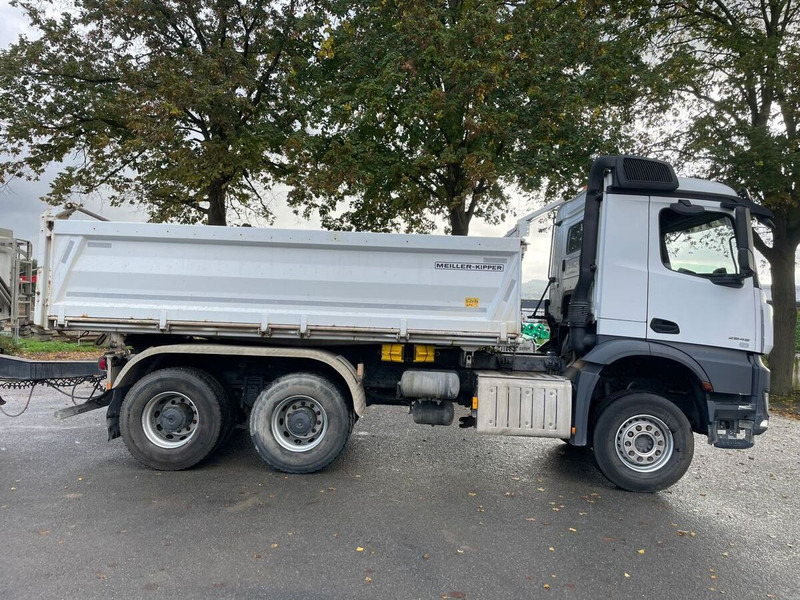 Mercedes-Benz 2648 3348 - Camion basculantă: Foto 3 Mercedes-Benz 2648 3348 - Camion basculantă: Foto 3