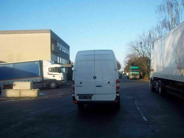 Mercedes-Benz 300-serie 311 Maxi Lang Hoch German Truck - Dubă: Foto 4 Mercedes-Benz 300-serie 311 Maxi Lang Hoch German Truck - Dubă: Foto 4