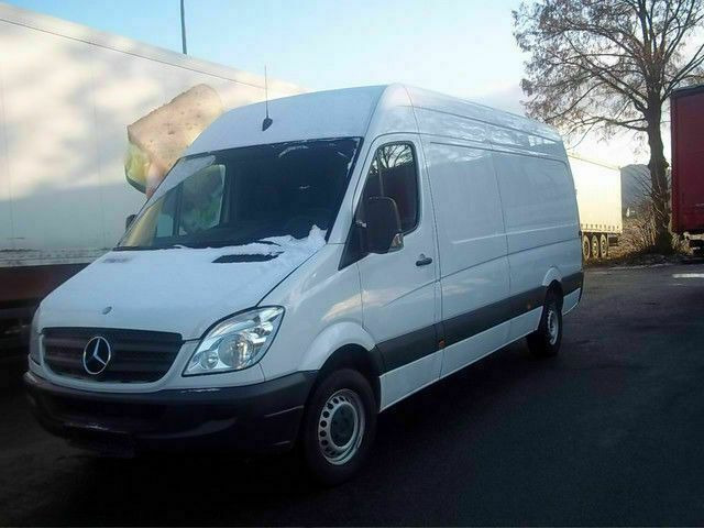 Mercedes-Benz 300-serie 311 Maxi Lang Hoch German Truck - Dubă: Foto 2 Mercedes-Benz 300-serie 311 Maxi Lang Hoch German Truck - Dubă: Foto 2