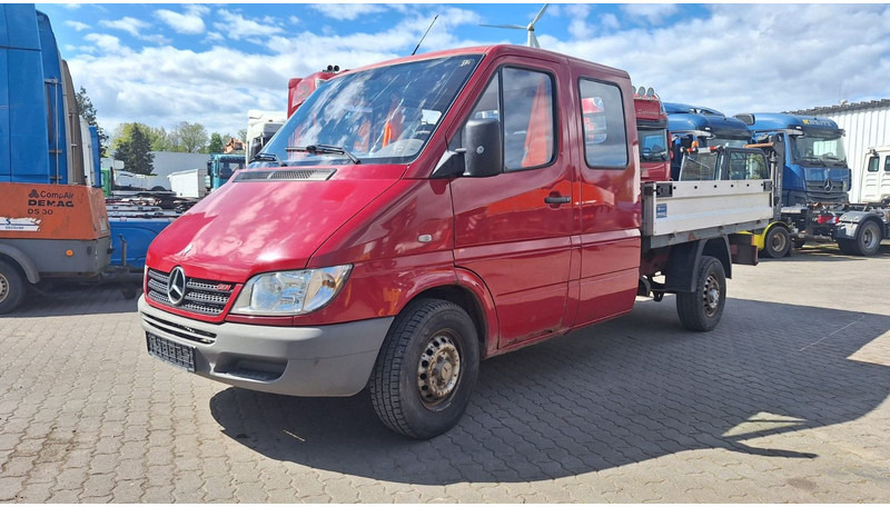 Mercedes-Benz 300-serie 313 Pritsche Doppelkabine - Autoutilitară cu platformă, Autoutilitară cabină dublă: Foto 2 Mercedes-Benz 300-serie 313 Pritsche Doppelkabine - Autoutilitară cu platformă, Autoutilitară cabină dublă: Foto 2