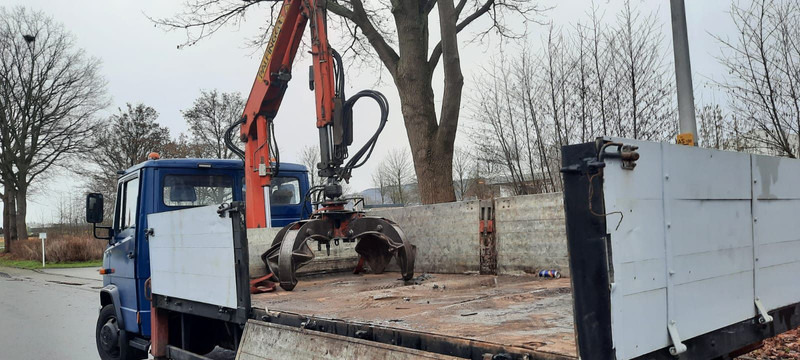 Mercedes-Benz 814 Pritsche mit Kran+Greifer - Camion platformă, Camion cu macara: Foto 5 Mercedes-Benz 814 Pritsche mit Kran+Greifer - Camion platformă, Camion cu macara: Foto 5
