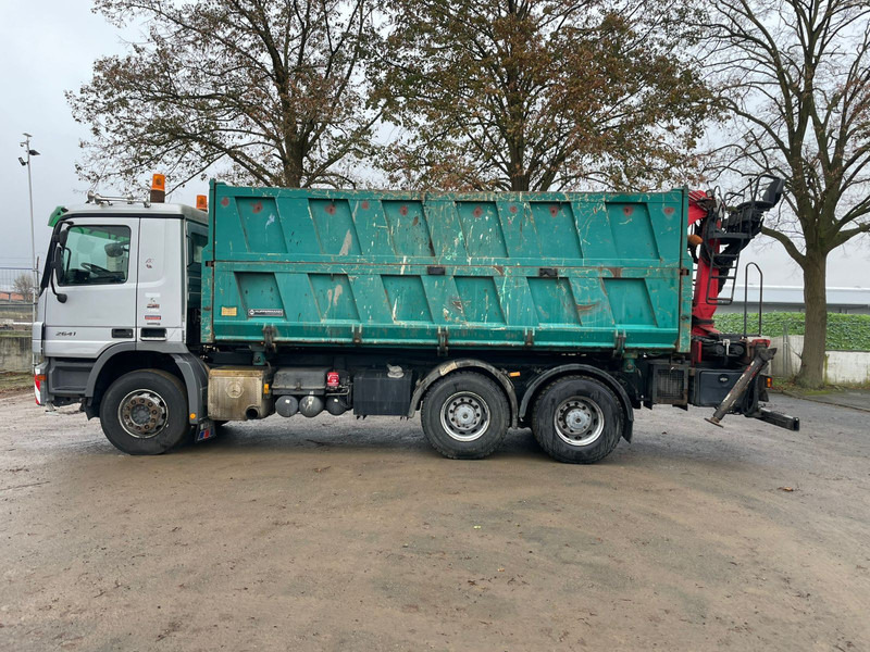 Mercedes-Benz Actros 2641 - Camion basculantă, Camion cu macara: Foto 1 Mercedes-Benz Actros 2641 - Camion basculantă, Camion cu macara: Foto 1