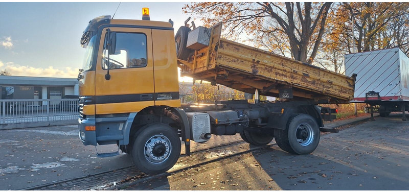 Mercedes-Benz Axor 1840 - Camion basculantă: Foto 1 Mercedes-Benz Axor 1840 - Camion basculantă: Foto 1
