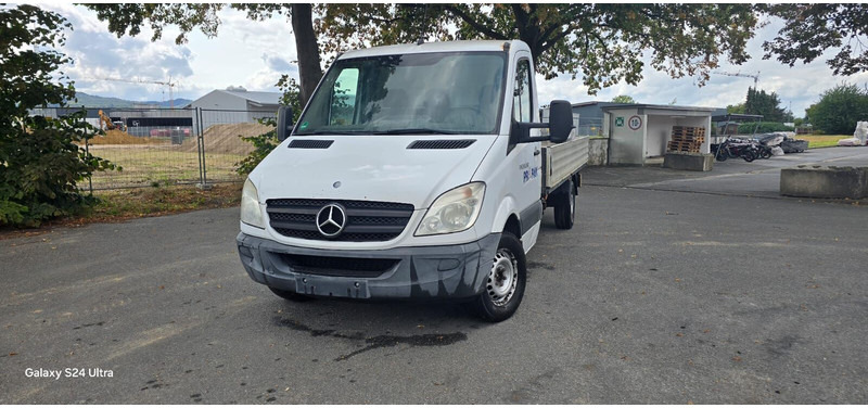 Mercedes-Benz Sprinter 316 - Autoutilitară cu platformă: Foto 2 Mercedes-Benz Sprinter 316 - Autoutilitară cu platformă: Foto 2