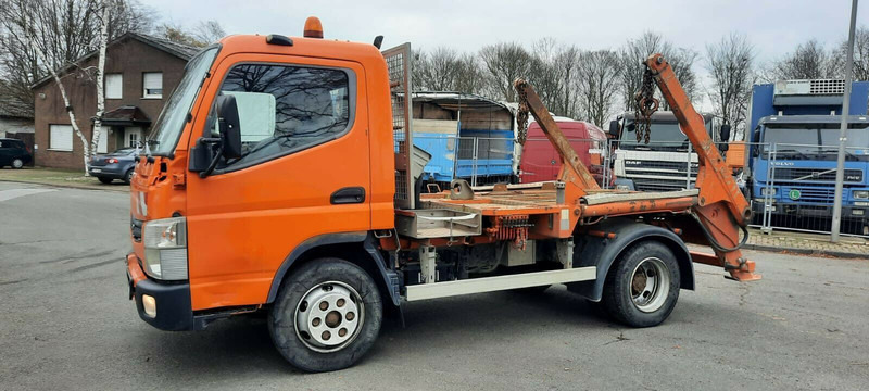 Mitsubishi Canter Absetzer Klima AHK Diff/Sperre - Camion container de gunoi: Foto 3 Mitsubishi Canter Absetzer Klima AHK Diff/Sperre - Camion container de gunoi: Foto 3