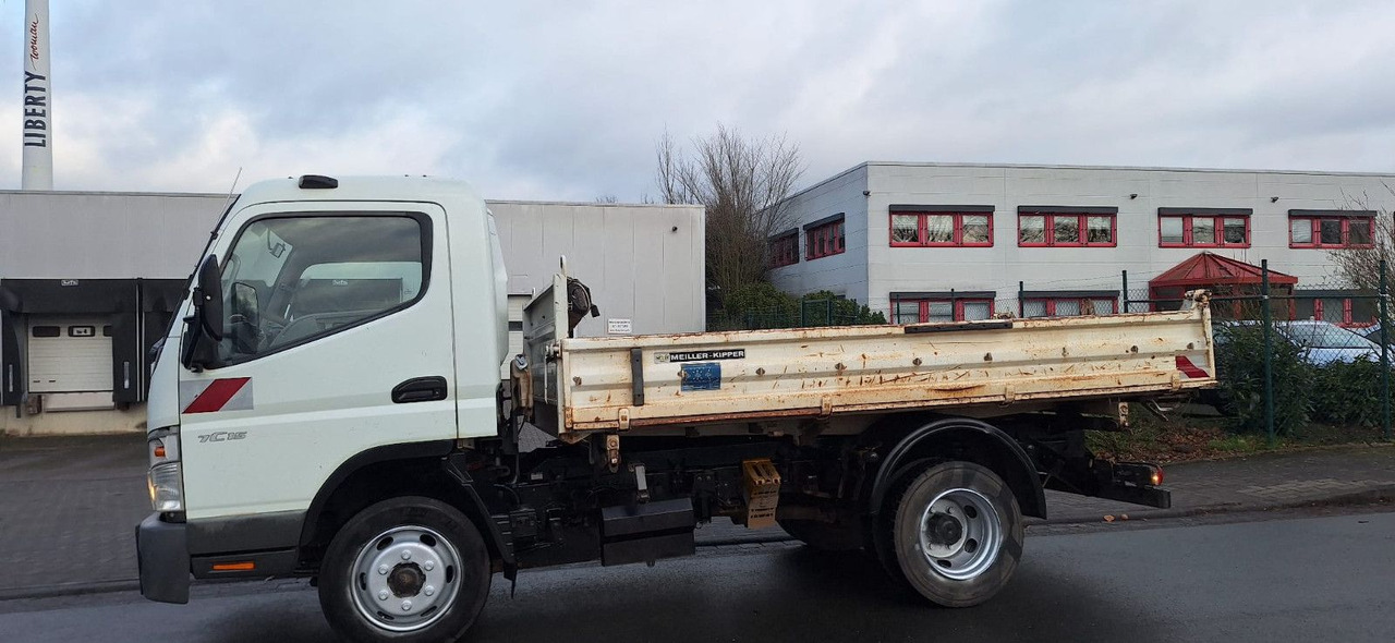 Mitsubishi Canter Kipper 2 Achser - Autoutilitară basculantă: Foto 3 Mitsubishi Canter Kipper 2 Achser - Autoutilitară basculantă: Foto 3