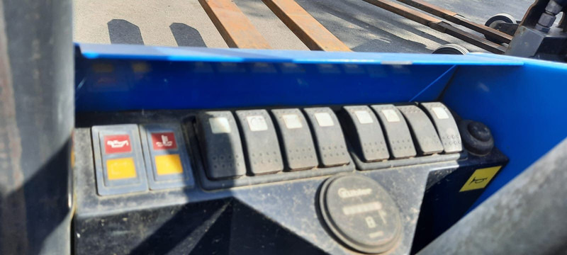 Terberg TKL M1-3 Mitnahmestapler - Stivuitor lateral: Foto 5 Terberg TKL M1-3 Mitnahmestapler - Stivuitor lateral: Foto 5