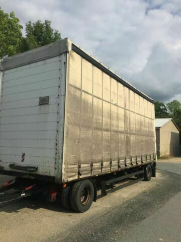 Volvo FH12-420 Euro:4Plane Spriegel mit LBW 3000kg - Camion cu prelată: Foto 5 Volvo FH12-420 Euro:4Plane Spriegel mit LBW 3000kg - Camion cu prelată: Foto 5