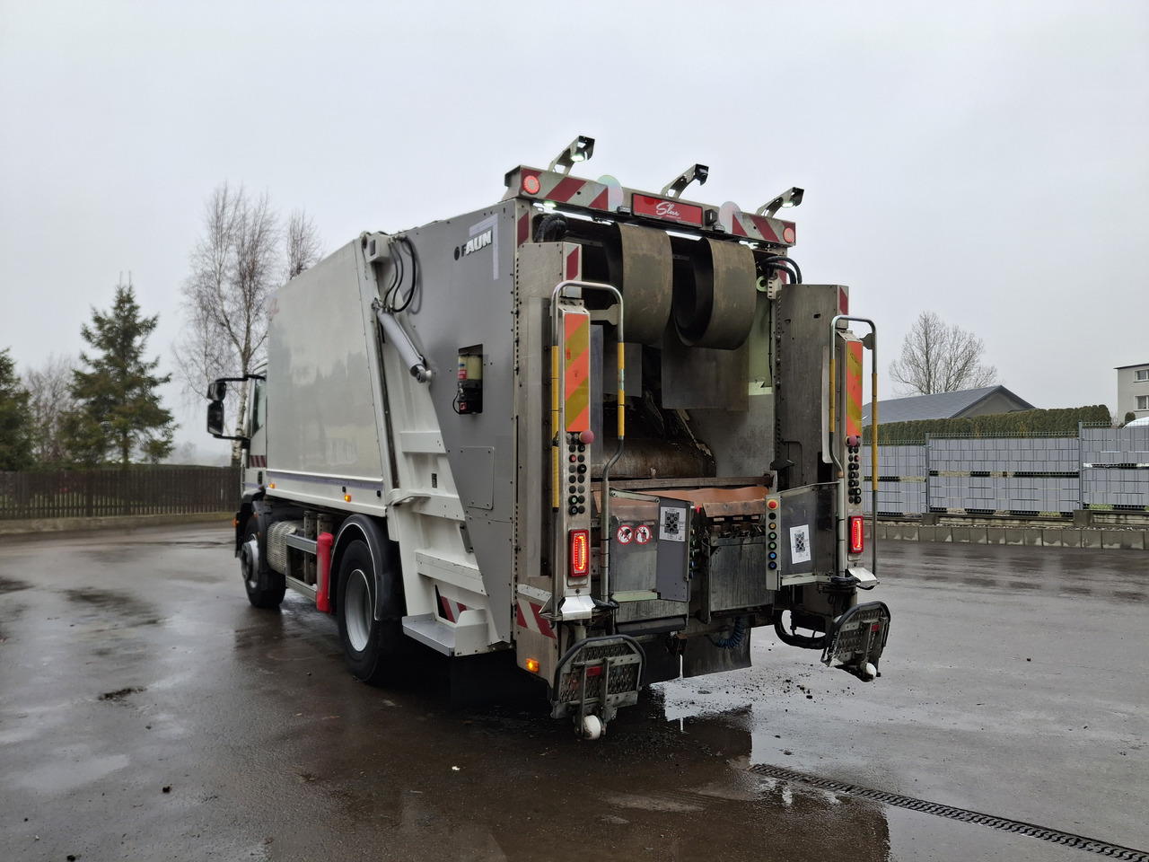 IVECO Śmieciarka IVECO Eurocargo 190EL28 EURO 6 Garbage Truck Mullwage - Autogunoiere: Foto 3 IVECO Śmieciarka IVECO Eurocargo 190EL28 EURO 6 Garbage Truck Mullwage - Autogunoiere: Foto 3