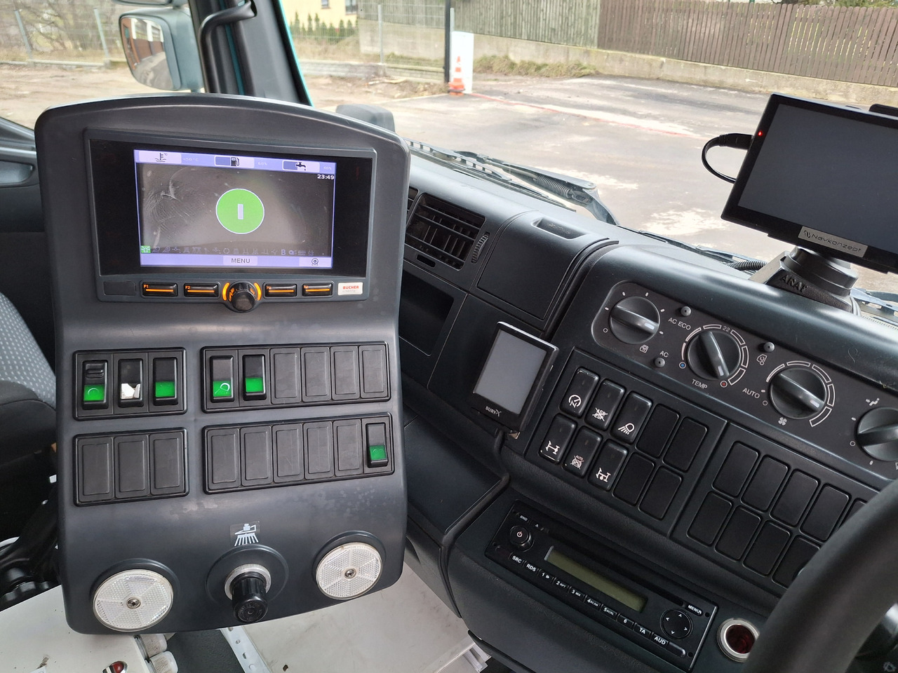 Măturătoare stradală MAN 18.290 Zamiatarka Kehrmaschine BUCHER PM10 L/R Karcher: Foto 33