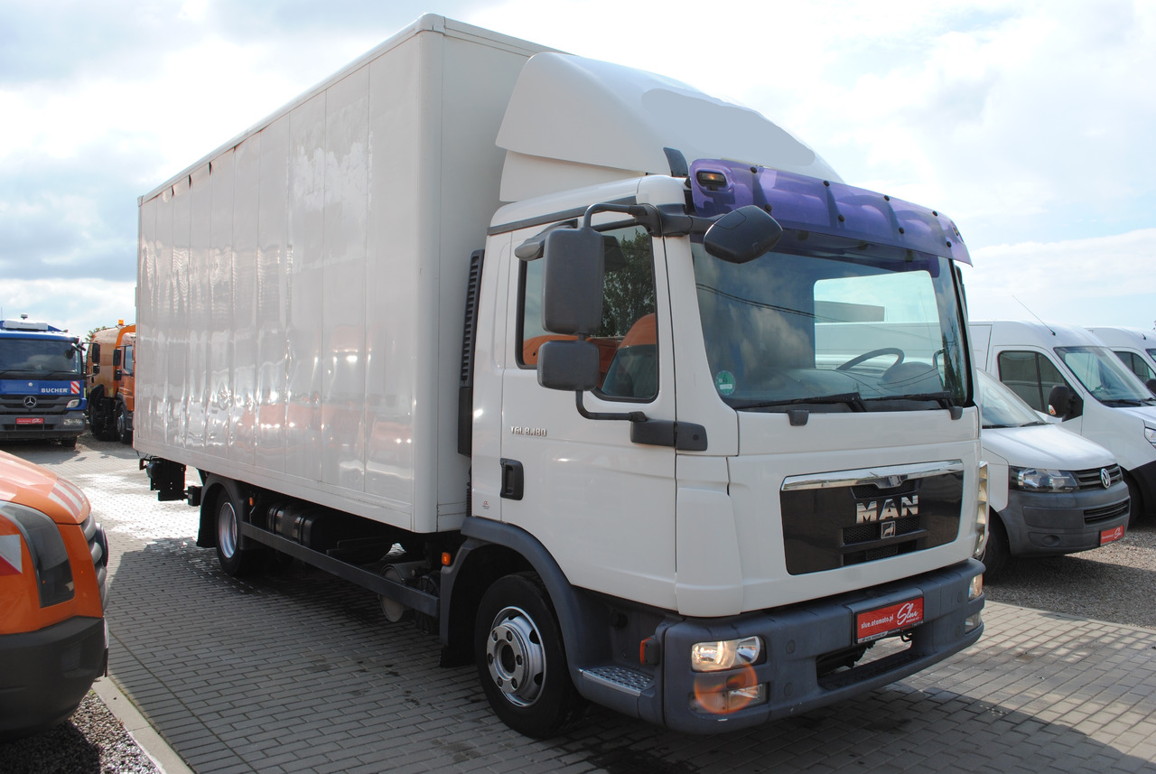 MAN TGL 8.180 - Camion furgon: Foto 1 MAN TGL 8.180 - Camion furgon: Foto 1