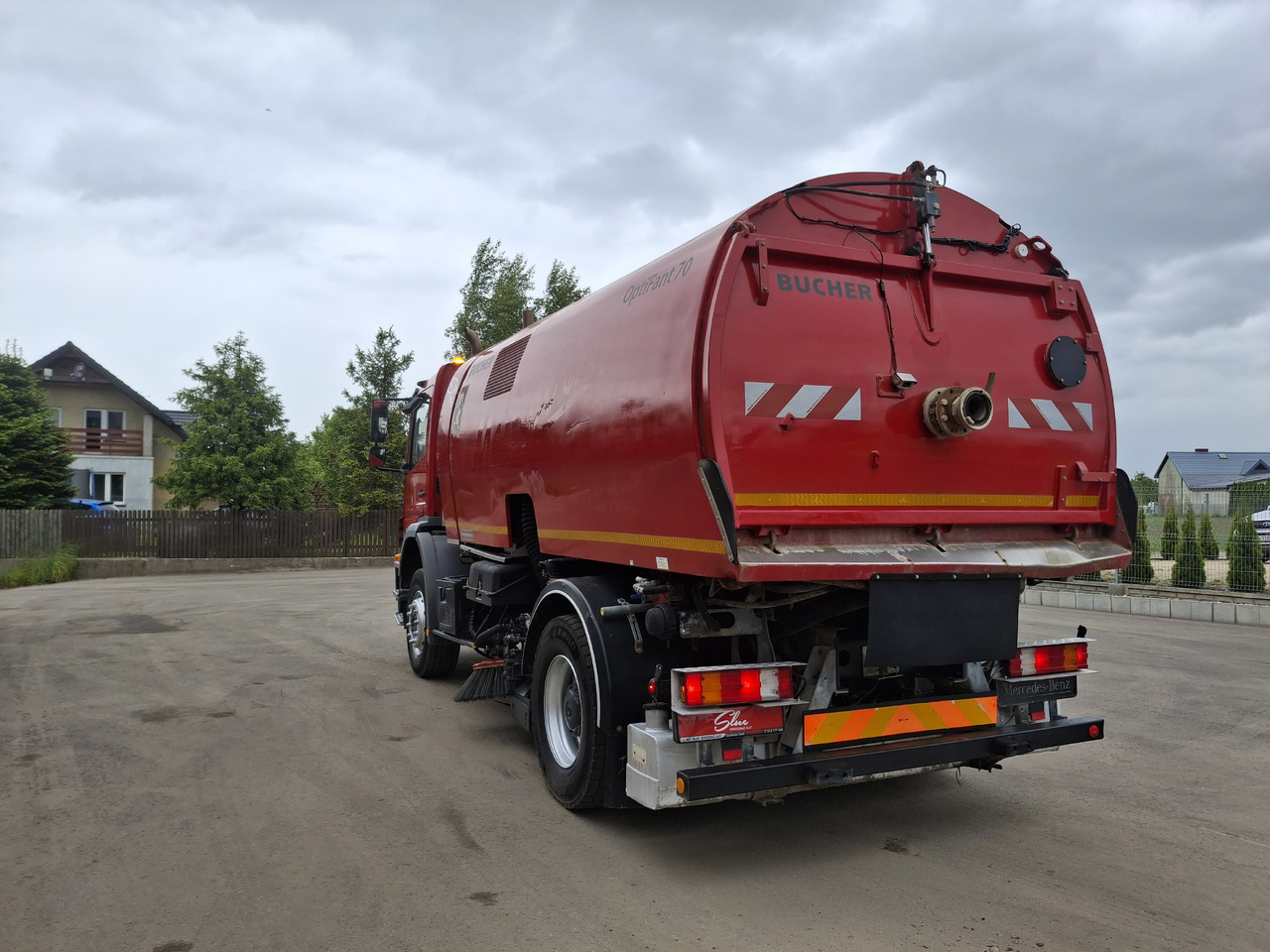 MERCEDES-BENZ Axor 1829 Zamiatarka Kehrmaschine BUCHER 2 Motoren Karcher PM10 Odchwaszczarka Sweeper - Măturătoare stradală: Foto 3 MERCEDES-BENZ Axor 1829 Zamiatarka Kehrmaschine BUCHER 2 Motoren Karcher PM10 Odchwaszczarka Sweeper - Măturătoare stradală: Foto 3