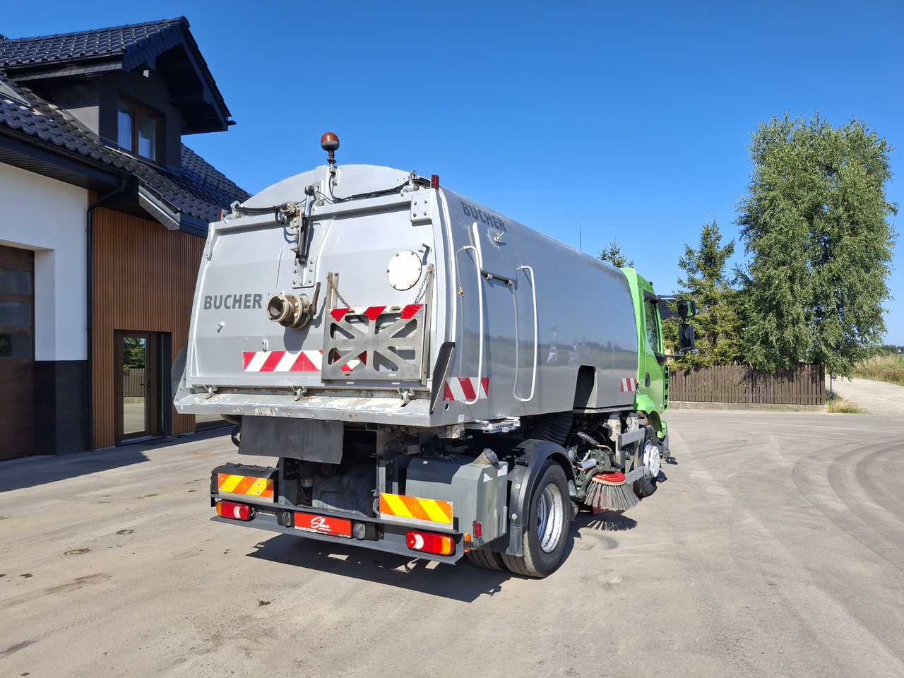 RENAULT Middlum 270 DXI Zamiatarka Kehrmaschine BUCHER Karcher L/R 2 Silniki 2 Motoren - Măturătoare stradală: Foto 4 RENAULT Middlum 270 DXI Zamiatarka Kehrmaschine BUCHER Karcher L/R 2 Silniki 2 Motoren - Măturătoare stradală: Foto 4