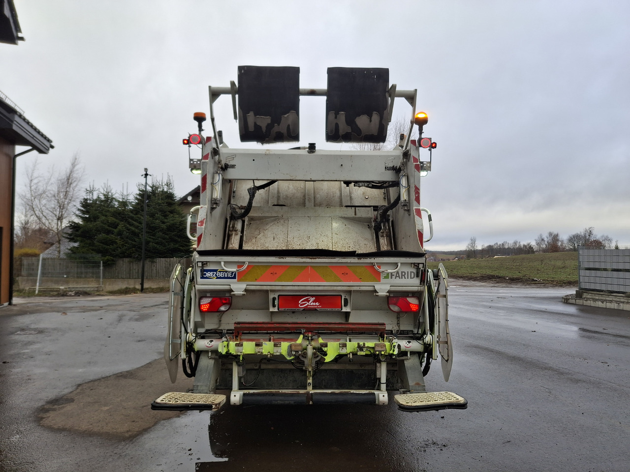 Renault D12 Truck Śmieciarka Müllwagen Garbage Truck FARID Euro 6 - Autogunoiere: Foto 4 Renault D12 Truck Śmieciarka Müllwagen Garbage Truck FARID Euro 6 - Autogunoiere: Foto 4