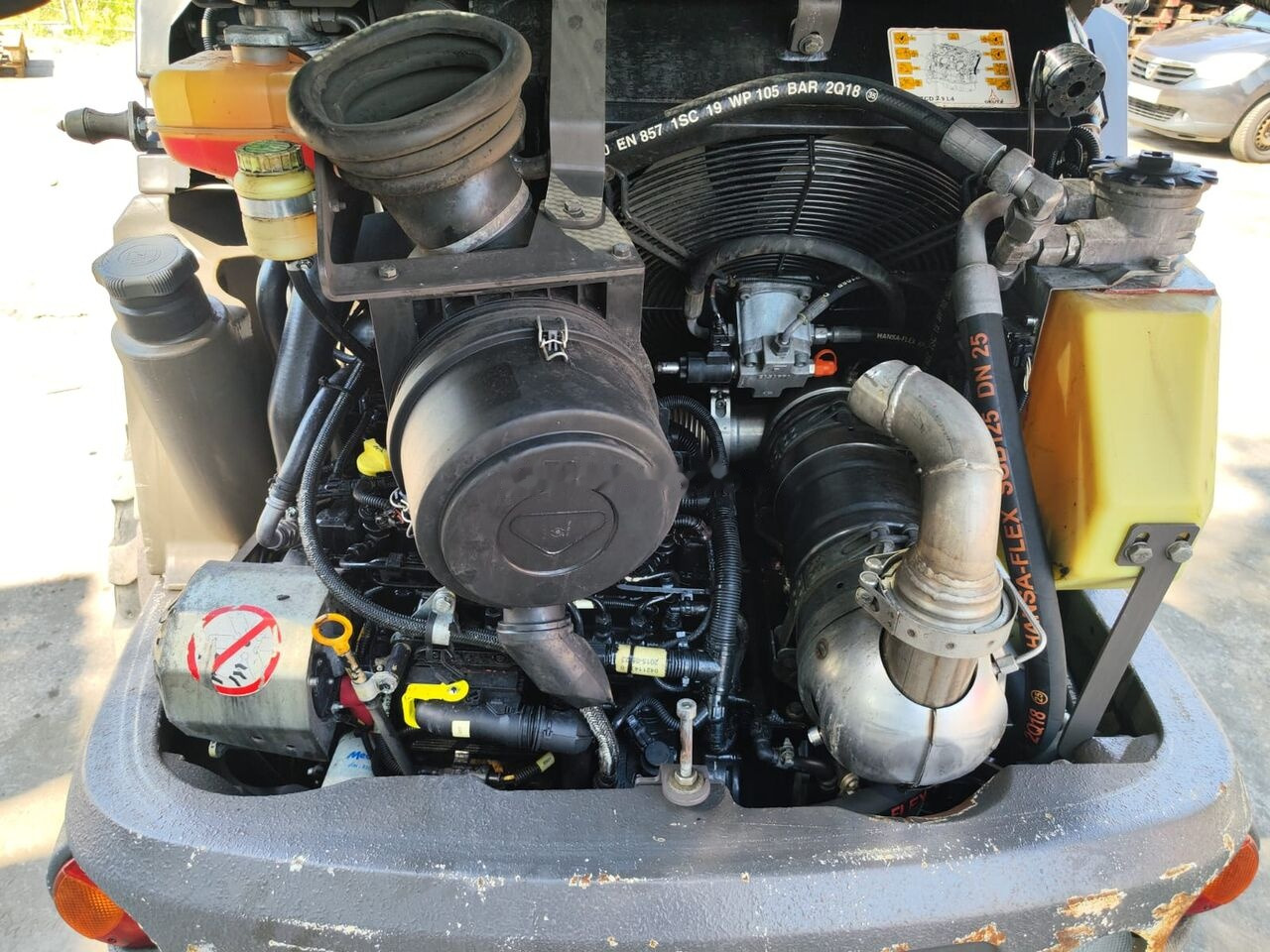 Încărcător frontal pe pneuri Mecalac AX 1000: Foto 14 Încărcător frontal pe pneuri Mecalac AX 1000: Foto 14