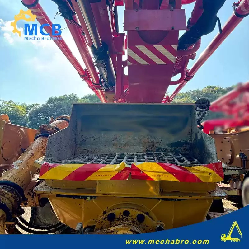 SANY SY5230THBF - Autopompă de beton: Foto 5 SANY SY5230THBF - Autopompă de beton: Foto 5