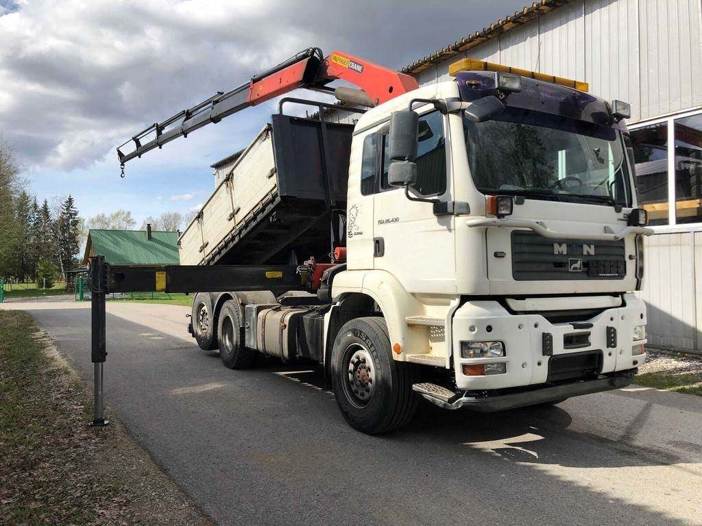 MAN TGA 26.430 6X2-2 BL/M 3-WAY TIP+PALFINGER PK23500 - Camion basculantă: Foto 3 MAN TGA 26.430 6X2-2 BL/M 3-WAY TIP+PALFINGER PK23500 - Camion basculantă: Foto 3