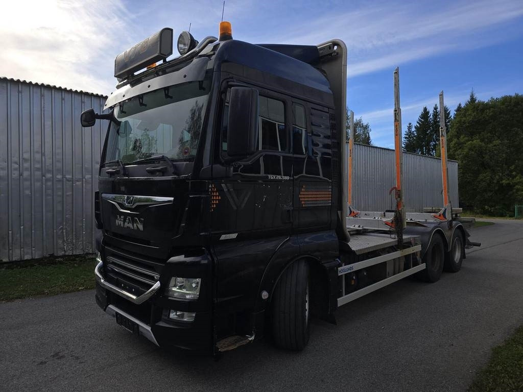 MAN TGX 26.580 6X4 EXTE - Camion forestier: Foto 1 MAN TGX 26.580 6X4 EXTE - Camion forestier: Foto 1
