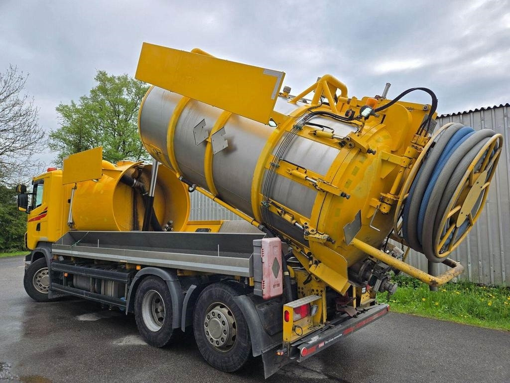 Scania R420 6X2 ADR AMPHITECH VORTEX 13m³ - Maşină pentru vidanjări: Foto 2 Scania R420 6X2 ADR AMPHITECH VORTEX 13m³ - Maşină pentru vidanjări: Foto 2