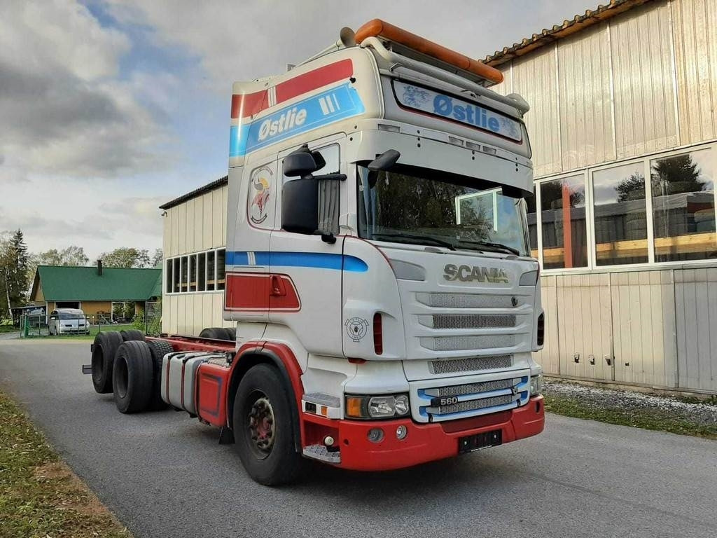 Scania R560 6X2 CHASSY 412kW - Camion şasiu: Foto 4 Scania R560 6X2 CHASSY 412kW - Camion şasiu: Foto 4