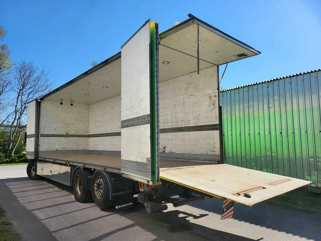 Volvo FM 420 6X2*4 SIDEOPENING 315kW - Camion furgon: Foto 1 Volvo FM 420 6X2*4 SIDEOPENING 315kW - Camion furgon: Foto 1