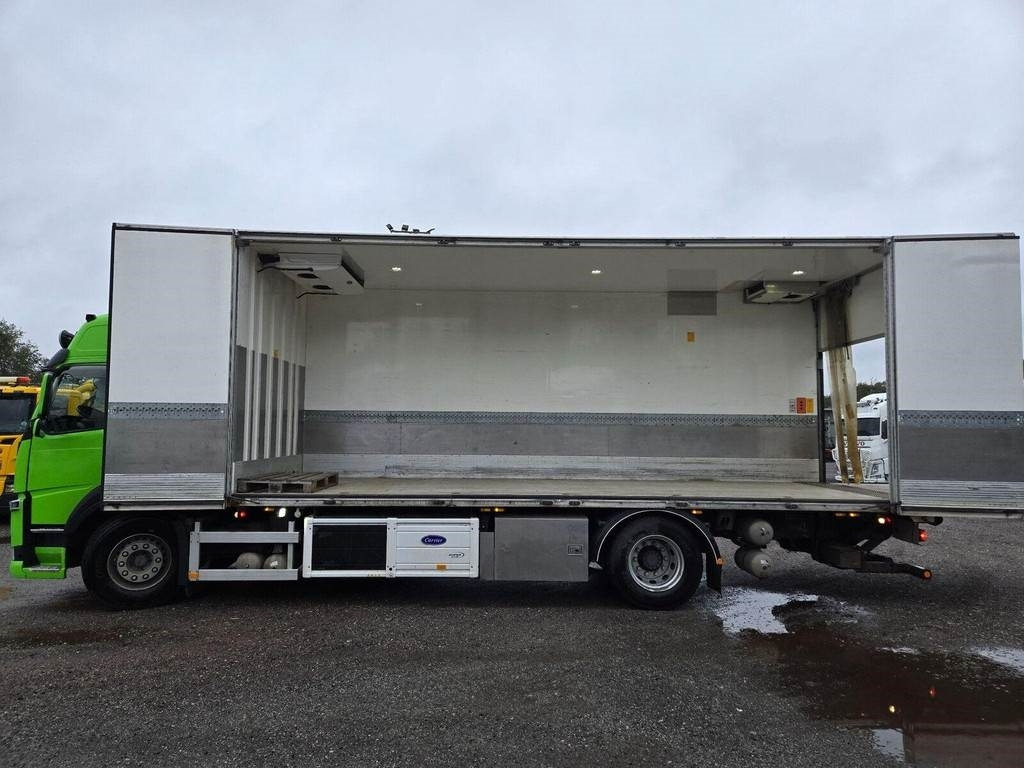 Volvo FM370 4X2 CARRIER 1150 SIDEOPENING  - Camion frigider: Foto 2 Volvo FM370 4X2 CARRIER 1150 SIDEOPENING  - Camion frigider: Foto 2