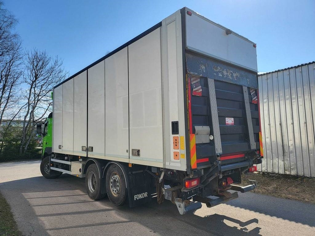 Volvo FM410 6X2 CARRIER SIDEOPENING - Camion frigider: Foto 5 Volvo FM410 6X2 CARRIER SIDEOPENING - Camion frigider: Foto 5