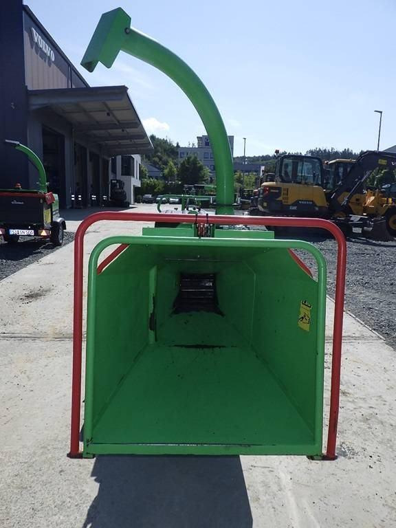 Greenmech SafeTrak STC 16-23 - Tocător de lemne: Foto 2 Greenmech SafeTrak STC 16-23 - Tocător de lemne: Foto 2