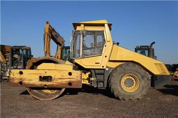 Bomag BW 225 D-3 - Cilindru compactor pentru asfalt: Foto 1 Bomag BW 225 D-3 - Cilindru compactor pentru asfalt: Foto 1