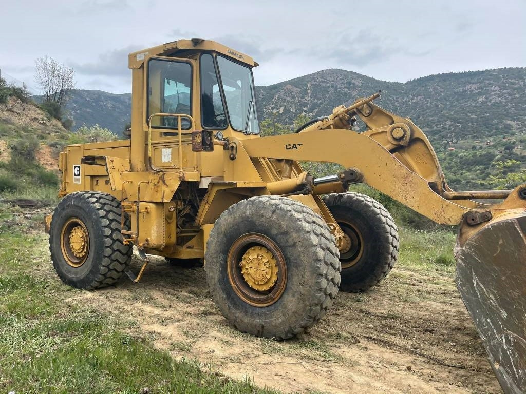 CAT 950B - Încărcător frontal pe pneuri: Foto 3 CAT 950B - Încărcător frontal pe pneuri: Foto 3
