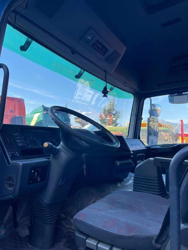 Mercedes-Benz 1843 - Cap tractor: Foto 4 Mercedes-Benz 1843 - Cap tractor: Foto 4