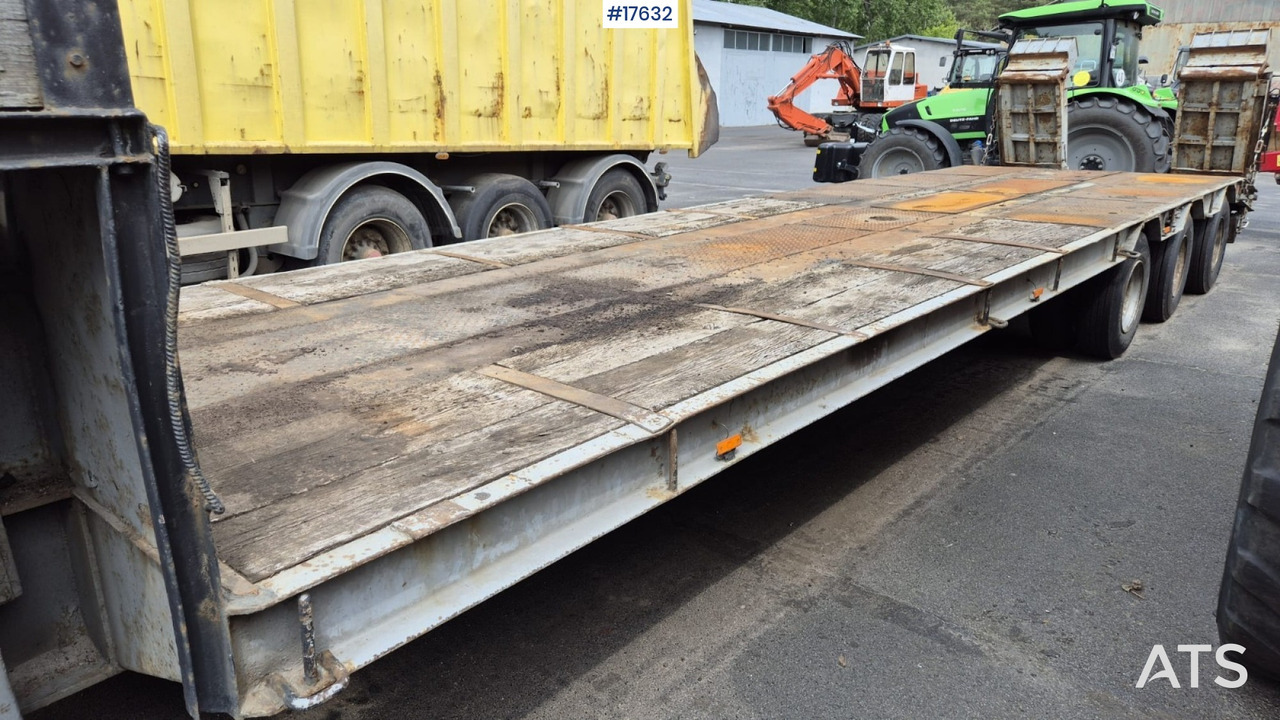 1990 ZREMB NS 300 - Semiremorcă transport agabaritic: Foto 3 1990 ZREMB NS 300 - Semiremorcă transport agabaritic: Foto 3