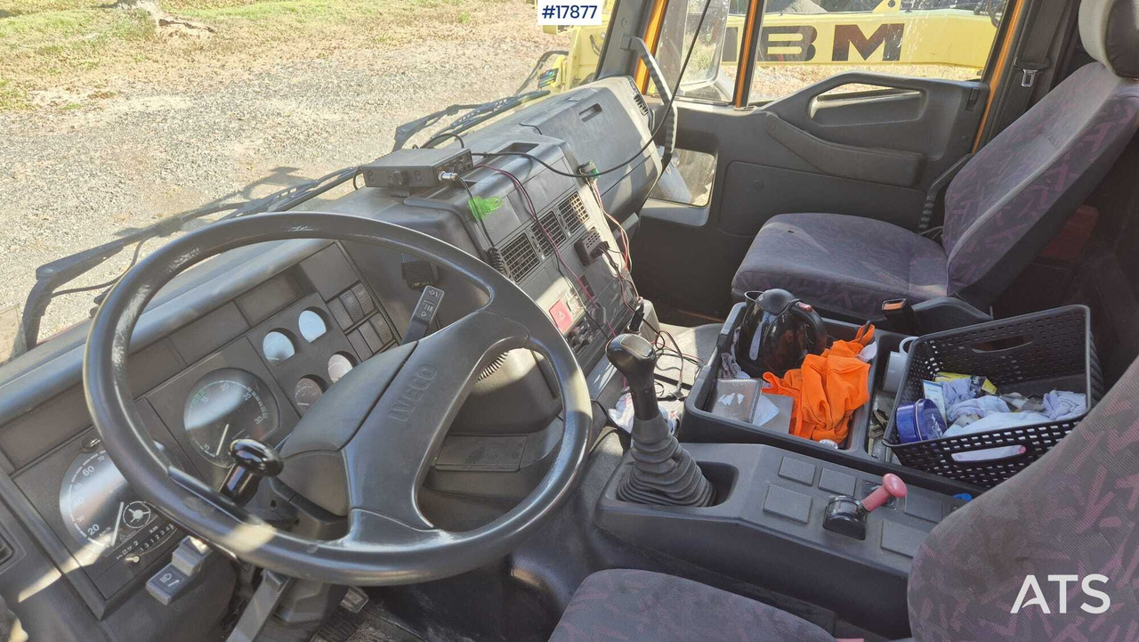 Camion basculantă 2000 Iveco Trakker  260 EH: Foto 16 Camion basculantă 2000 Iveco Trakker  260 EH: Foto 16