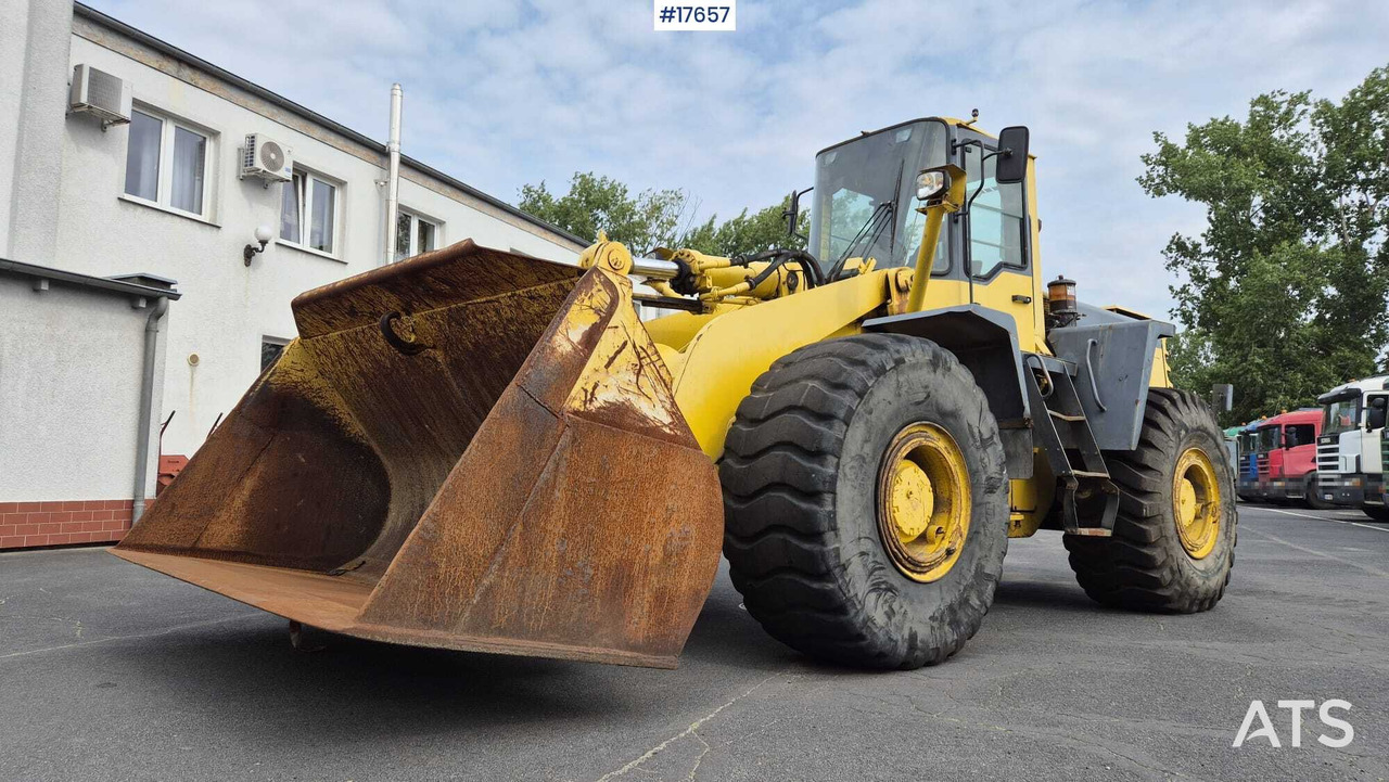 2000 Komatsu WA420-3H - Încărcător frontal pe pneuri: Foto 2 2000 Komatsu WA420-3H - Încărcător frontal pe pneuri: Foto 2