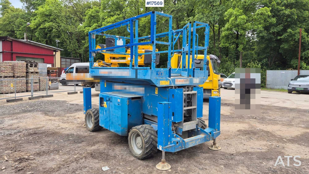 2014 Genie 4069 RT/ Podest spalinowy - Autopropulsată platformă: Foto 2 2014 Genie 4069 RT/ Podest spalinowy - Autopropulsată platformă: Foto 2