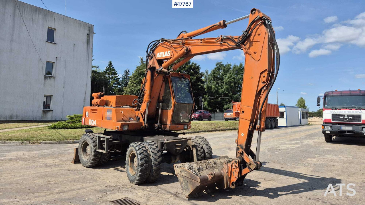 ATLAS 1304 wheeled excavator (1993) - Excavator pe roţi: Foto 2 ATLAS 1304 wheeled excavator (1993) - Excavator pe roţi: Foto 2