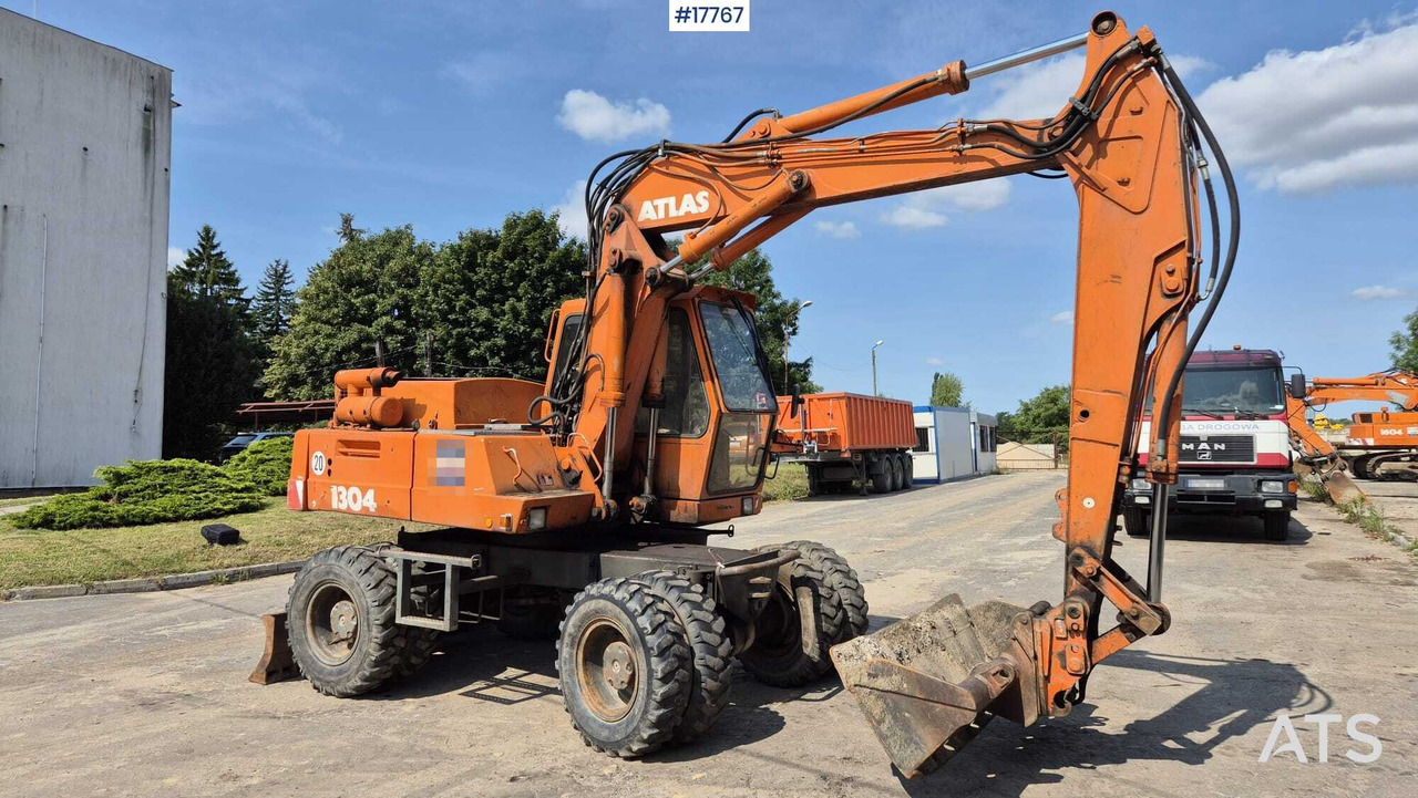 ATLAS 1304 wheeled excavator (1993) - Excavator pe roţi: Foto 1 ATLAS 1304 wheeled excavator (1993) - Excavator pe roţi: Foto 1